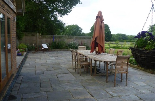 Haslemere Apartment | The Studio