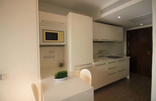 Ensanche Diputacion Apartment | The studio is located in the heart of Alicante, in one of the most emblematic buildings.
