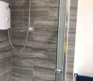 Englefield Green Apartment | The Studio on The Green