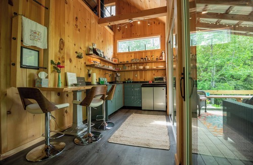 Marlboro Cabin | The Studio with a View. Bring your dog, too!