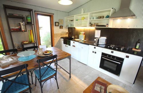 Dixons Creek Bed & Breakfast | The Studio Yarra Valley