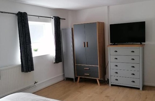 Highworth Apartment | The Studios