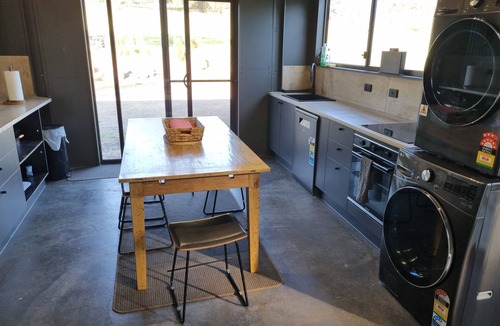 Seymour House | The Stunning "pavilion" at Riverlea