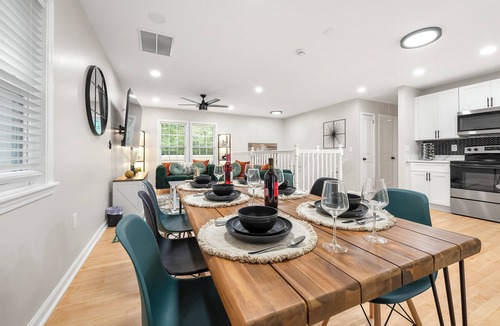 East Point House | The Suburban Sanctuary: Where Comfort Meets Convenience