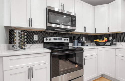East Point House | The Suburban Sanctuary: Where Comfort Meets Convenience