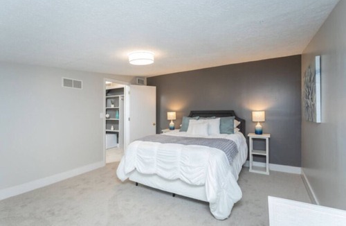 Harrisonburg Apartment | The Sugar Maple - Suite