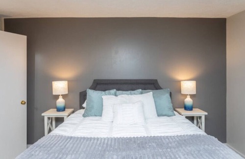 Harrisonburg Apartment | The Sugar Maple - Suite
