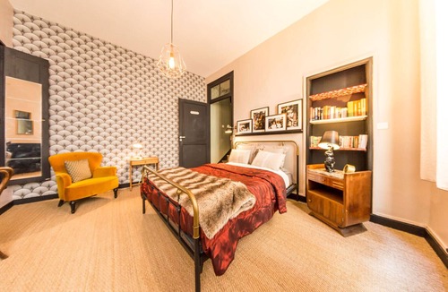 Centre Historique Bed & Breakfast | THE SUITE & ITS BOUDOIR ★ - RetroMirabeau - Imm. 18th + Bike (Free)