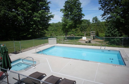Bishop Corners Apartment | The Suite - Myers Cave Resort