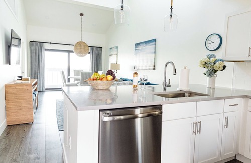 Historic District Apartment | The Suites at Fishermen’s Village- 2 Bedroom Suites