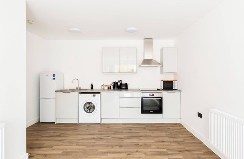 Brierley Hill Hotel | The Suites Inn Hotel