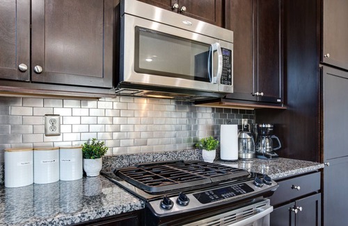 Bull Mountain House | The Summer Lake House