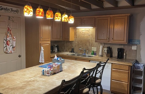 Deepwater House | The Summer Shanty; quiet & cozy!