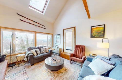 Warren Apartment | The Summit: 46