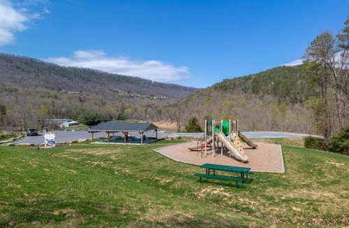 McGaheysville House | The Summit at Massanutten Resort by TripForth