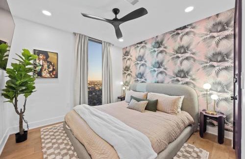 Rainey Street Historic District Apartment | The Summit Club