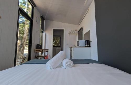 Dadswells Bridge House | The Summit View by Tiny Away