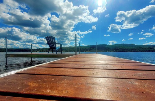 Pohenegamook Ski Chalet | The Sun Mook | Lakefront | AC | Kayaks & PoolTable | 4season SPA | BBQ | Firepit