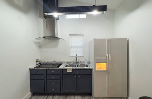 Kyle Apartment | THE SUNFLOWER GUEST HOUSE