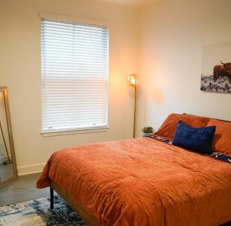 East Lawrence Bed & Breakfast | The Sunflower Suite