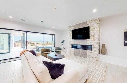 Dove Mountain House | The Sunrise Perch