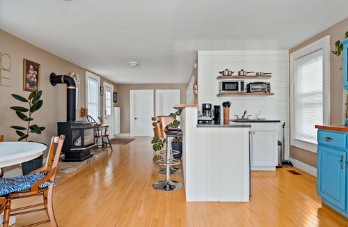 Prince Edward Apartment | The sunroom on Maple