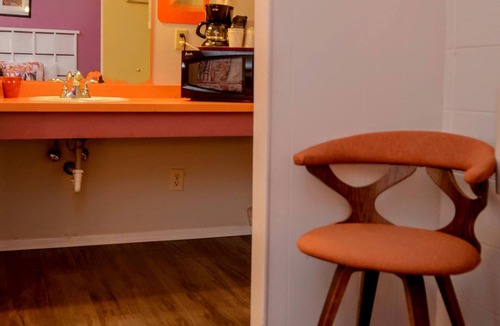 Brevard Hotel | The Sunset Motel