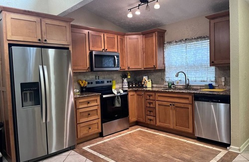 Holiday Island Apartment | The Sunset Perch | Pet-Friendly + Deck