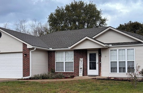 Warrensburg House | The Sunset Stay