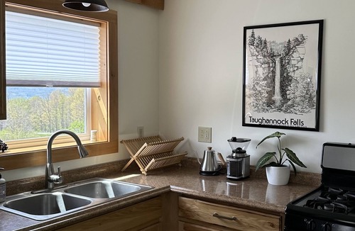 Hector House | The Sunset Suite