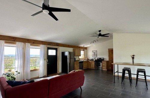 Hector House | The Sunset Suite