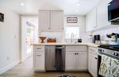 Roseville House | The Sunshine Farmhouse in Old Roseville!