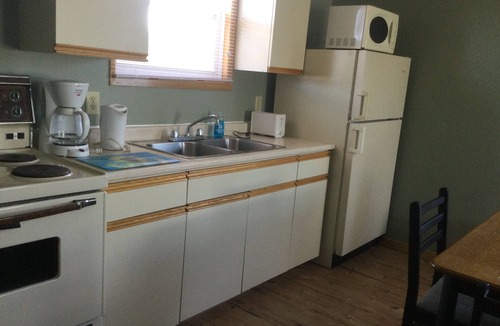 Parrsboro Hotel | The Sunshine Inn