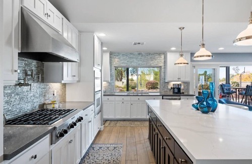 Buenavante House | The Super Bowl Headquarters
