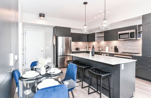 Crystal City Condo | The Sur by Stylish Stays