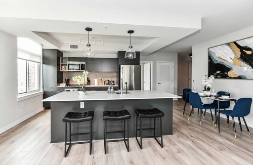 Crystal City Condo | The Sur by Stylish Stays
