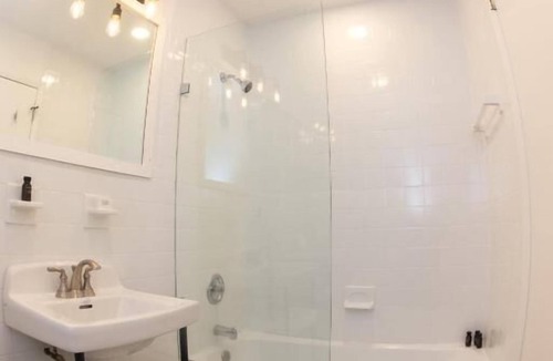 Stratford Hotel | The Surfside Hotel