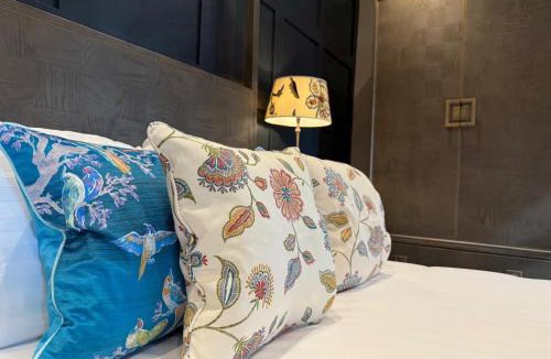 Muxton Hotel | The Sutherland