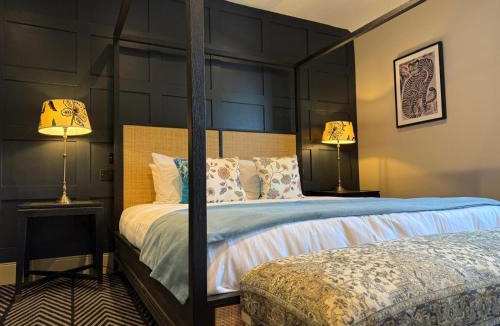 Muxton Hotel | The Sutherland