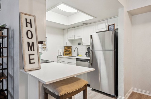 Vickery Meadow Apartment | The Sutton 163 I Spacious 1 Bed 1 Bath