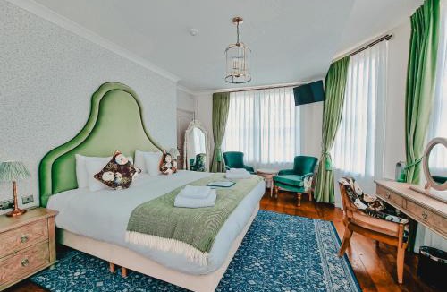 Staines Hotel | The Swan Hotel