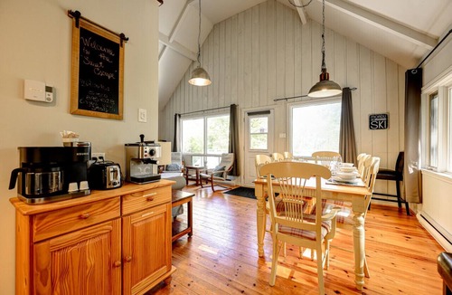 St-Adolphe-d'Howard Ski Chalet | `The Sweet Escape` Chalet Douce Evasion St Adolphe