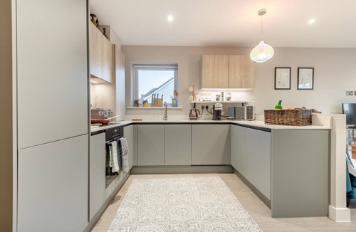 Highcliffe-on-Sea House | The Swift House - Highcliffe