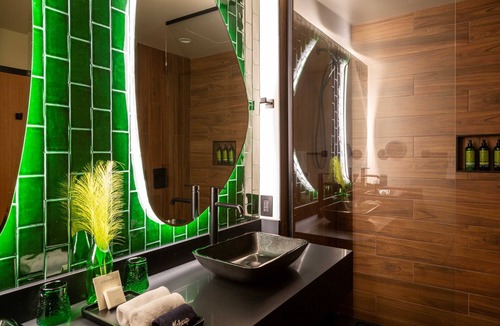 Swiftwater Hotel | The Swiftwater