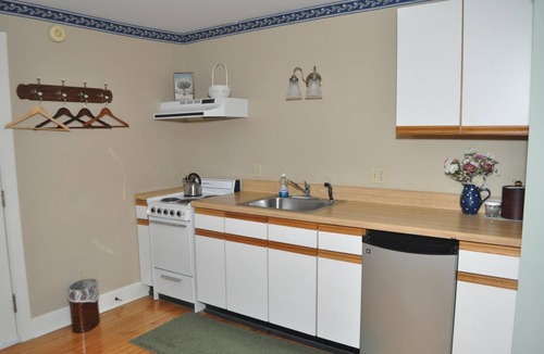 Glen Arbor Bed & Breakfast | The Sylvan Inn