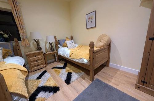 Kirk Sandall Resort | The Tack Room with Hot Tub