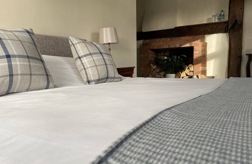 Knightwick Bed & Breakfast | The Talbot at Knightwick