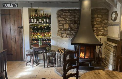 Eynsham Bed & Breakfast | The Talbot Inn