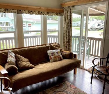 Klamath Ski Chalet | The Tall Trees Cabin