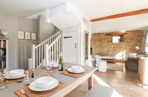 Kingham House | The Tap Room